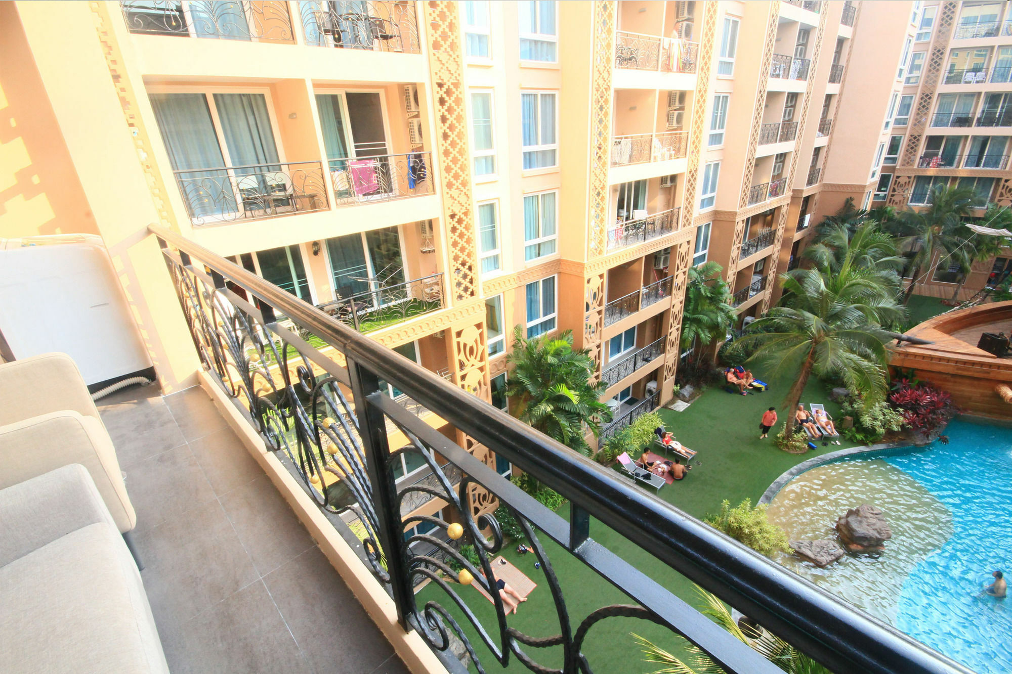 Atlantis Condo & Water Park Pattaya By The Sea Eksteriør billede